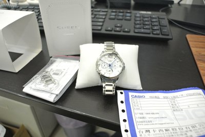↖有購便宜暢貨↘CASIO SHEEN 切割玻璃面設計羅馬時刻腕錶-白，特價$3,399