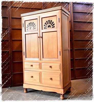 ^_^ 多 桑 台 灣 老 物 私 藏 ----- 驕陽如鑽的台灣老檜木櫃