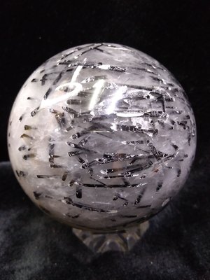【小川堂】黑碧璽水晶球 重量：1297g / 直徑：9.5cm