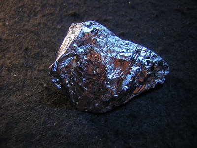 【尋寶坊】融冰鈦赫茲原礦把玩件~日本礦石遠紅外線鈦赫茲原礦18.4g長48mm《低起標.無底價》~