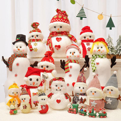 圣誕節裝飾雪人娃娃公仔圣誕樹下擺件酒店商場場景布置桌面小玩偶半米潮殼直購