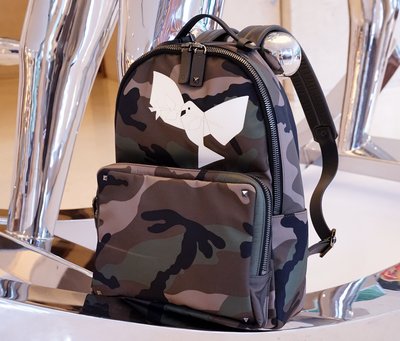 Valentino 汎倫鐵諾 B0840 camouflage print backpack 大型後背包 迷彩鳥 現貨