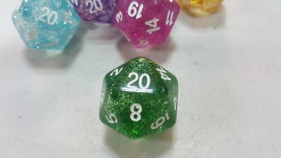【美】骰子 20面金蔥透明綠色（單個）
