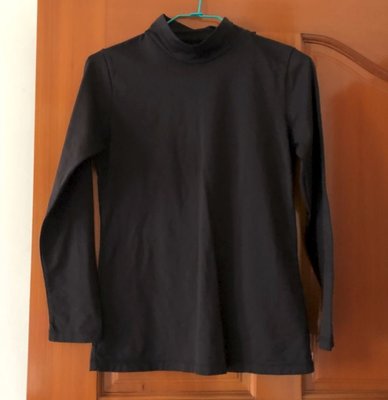 (J17) wiwi 品牌黑色立領保暖長袖發熱衣~M 號~99元起標~~