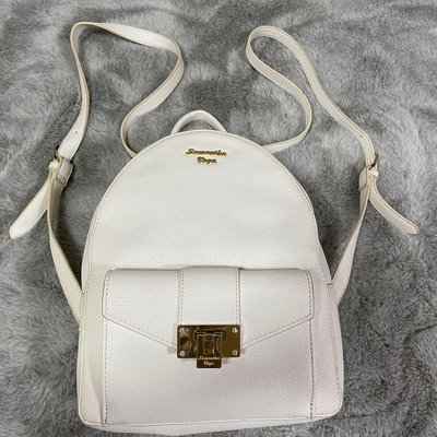 日本知名專櫃品牌 Samantha Vega 白色經典款 仿皮革 鎖頭後背包~附保卡，低價出清