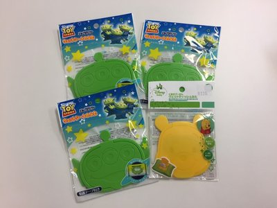 現貨 日本 PIXAR 玩具總動員 三眼怪 大臉 造型 濕紙巾 黏貼蓋 保存蓋 可重複使用 濕紙巾