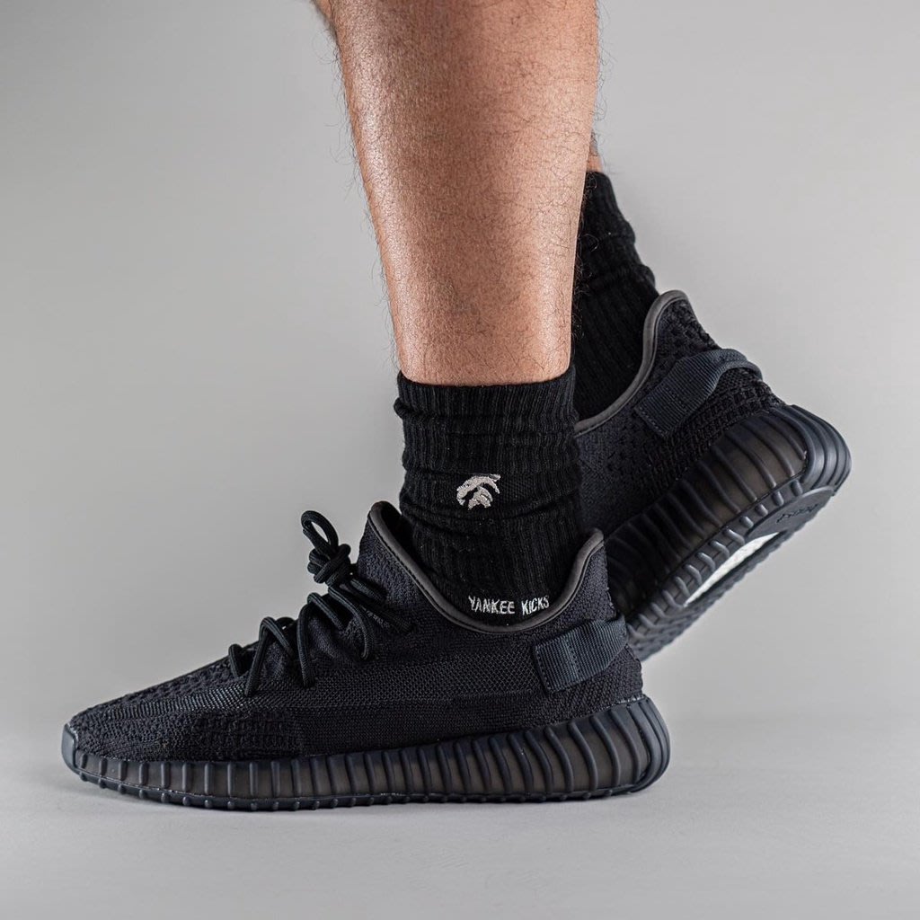 ADIDAS YEEZY BOOST 350 V2 ONYX HQ4540 黑瑪瑙側邊透明| Yahoo奇摩拍賣