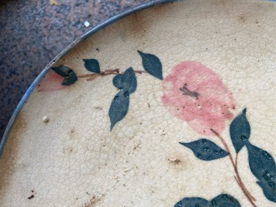 阿公的舊情人 老碗盤 早期 花瓣 玫瑰紅 胭脂紅 花瓣 彩繪花卉紋盤