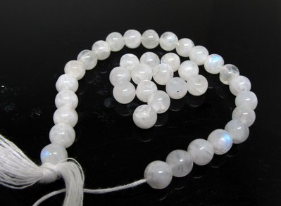 【天然寶石DIY串珠材料-超值出清】月光石6~6.5mm圓珠特價款(單顆販售)(非正圓)