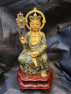 地藏王菩薩 正宗台灣豐田玉 早期作品，法相莊嚴，質美材大難得，實屬收藏極品