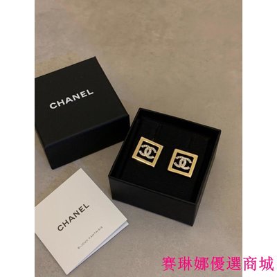 {賽琳娜優選商城}Chanel 香奈兒 經典Logo設計 女生耳環