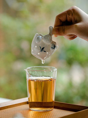 陶瓷創意手繪蝴蝶蘭花小兔過濾泡茶杯茶漏茶濾茶水分離茶具公道杯