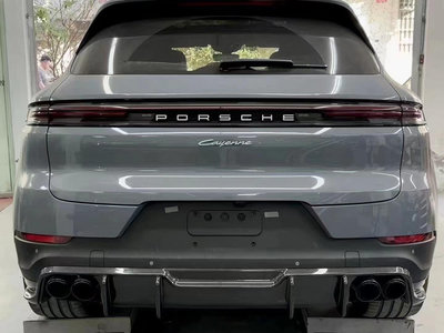 【天翊國際】Porsche Cayenne E3 F款 抽真空碳纖維 後下巴