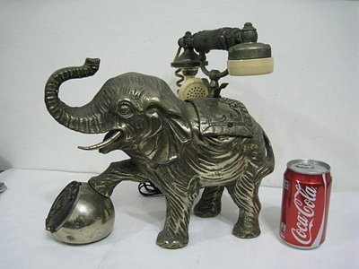 【讓藏】早期收藏銅製大象老電話,古董電話,可使用, 撥號 轉盤式,重達5.6公斤