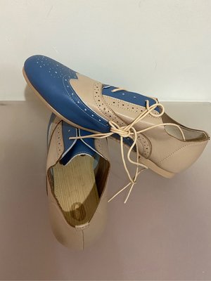 降價～Betel Life 檳榔葉包鞋-牛津手工皮鞋(藍杏拼接) 經典雕花 英倫復古