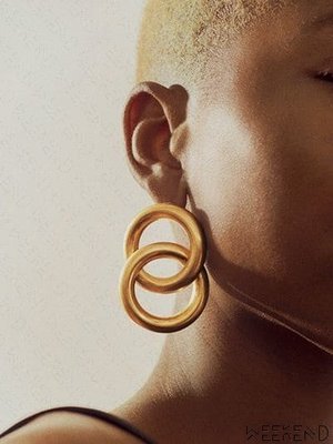 【WEEKEND】 LAURA LOMBARDI Interlock 扣環 一對 耳環 金色