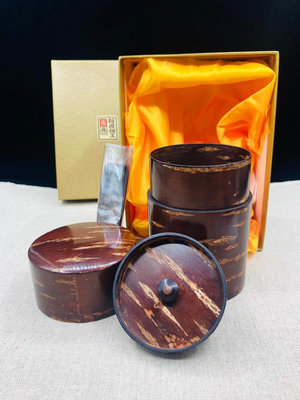全新櫻木細工茶葉罐 整體櫻木皮包裹 飽滿圓潤 自帶茶則， 做