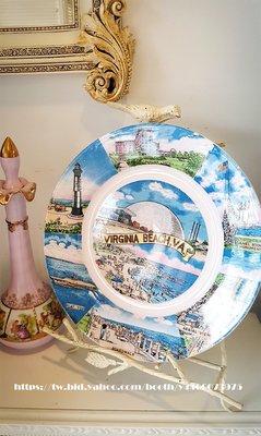黑爾典藏西洋古董~ 美國 維吉尼亞 海灘航海主題 紀念瓷盤~ Vintage復古歐洲珠寶