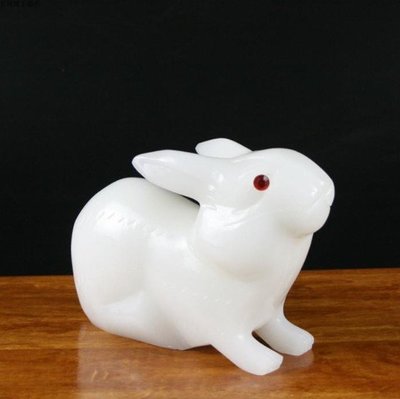 天然阿富汗白玉兔擺件 玉兔獻瑞十二生肖客廳可愛生肖兔玉石擺件