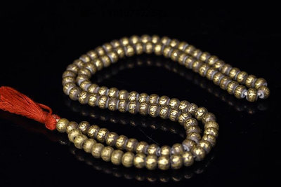 古玩尼泊爾藏傳天鐵佛珠玄鐵鏨刻六字真言鎏金桶珠108念珠掛件項鏈