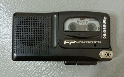 懷舊收藏-- Panasonic國際牌迷你卡帶錄音機