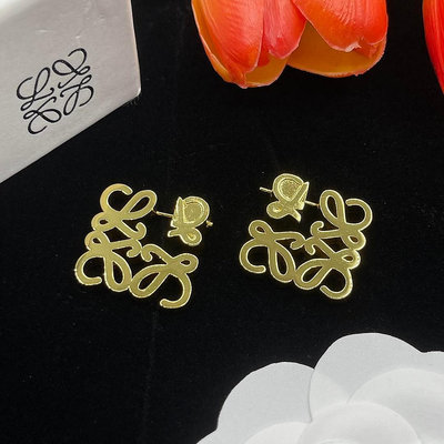 小Z代購#Loewe 羅意威新款幾何造型耳環 鏤空logo耳環