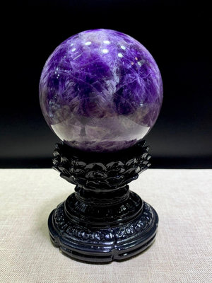 天然紫水晶球擺件，巴西夢幻紫晶、花紋美麗獨球直徑8.6厘1797 水晶 原石 擺件【玲瓏軒】