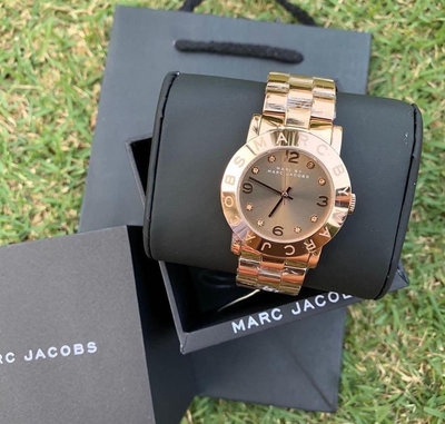 MARC BY MARC JACOBS   AMY茶棕色錶盤玫瑰金色不鏽鋼錶帶石英 女士手錶 MBM3221