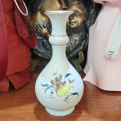 【二手】德國meissen梅森手繪銅彩跳舞蘭花瓶: 古董 老貨 收藏 【古物流香】-1508