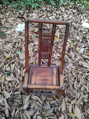 二手 鄉下收的一把老竹椅子，換鞋凳，小朋友椅子，骨架非常好，包漿皮 老物件 古玩 擺件【奇摩錢幣】220