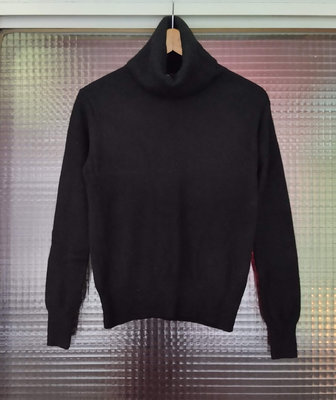 台灣品牌 Lativ 黑色 100% Cashmere 喀什米爾山羊絨柔軟保暖高領長袖毛衣-女