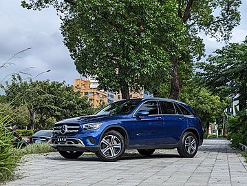 已收訂【皇賓汽車】M-Benz 賓士 2020 GLC200 深藍