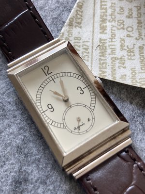 溫若羚《 購於日本 精品錶 agnes b.簡約時尚真皮錶帶長方形女錶 /  免運 》