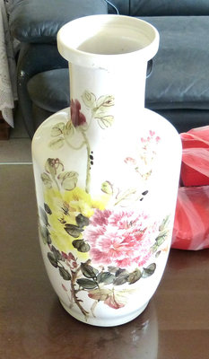 金門陶瓷廠早期製作 手繪牡丹花瓶