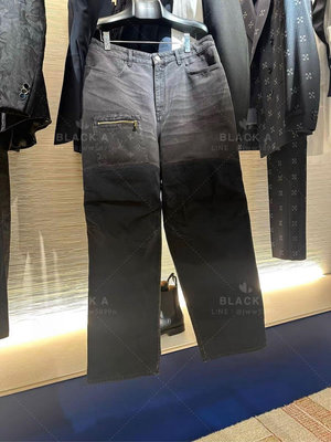 【BLACK A】LV 2024早春系列 黑色拼接工裝風牛仔褲 價格私訊