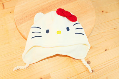 【藏寶船】一元起標！Hello Kitty 凱蒂貓針織毛帽 保暖帽 帽子 Sanrio 三麗鷗
