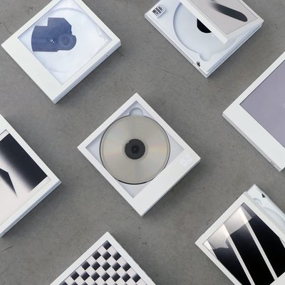 日本 Instant Disk Audio-CP1 藍芽 避震 壁掛及 獨特相框設計 高音質 極簡純白 質感 【全日空】