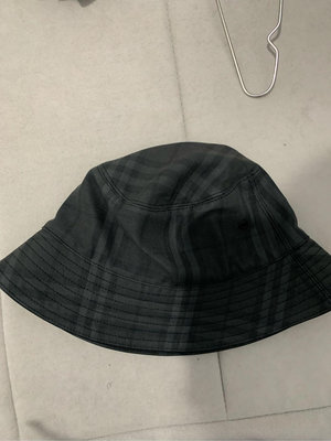 Burberry 菱格紋 紳士帽 漁夫帽 s號