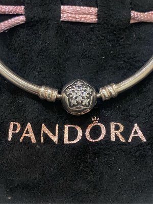 專櫃正品 Pandora 潘朵拉手環 硬環手鏈 星星圖案附紙袋