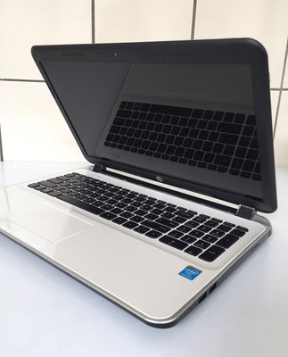 ＊ibuy2009＊ HP15 筆記型電腦 外觀新 二手