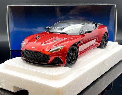【MASH】現貨特價  Autoart 1/18 70293 Aston Martin DBS 紅