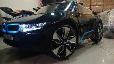 【零售/批發】BMW寶馬 I8 2.4G遙控雙馬達兒童電動跑車 (黑/白) 49CC汽油/電動車/滑板車/模型/小機車