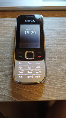 Nokia 2730C 無相機版  有盒裝  適合科技園區 老人機 軍人機 保密機 功能正常 現貨1台 含運費