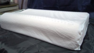 jimmy寢具小舖【~NATURAL LATEXPILLOW~透氣式乳膠枕】凡購買兩顆免運費!