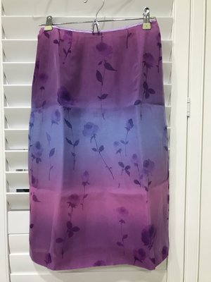 D精品服飾~~OGIRL 花朵粉紫漸層紗裙
