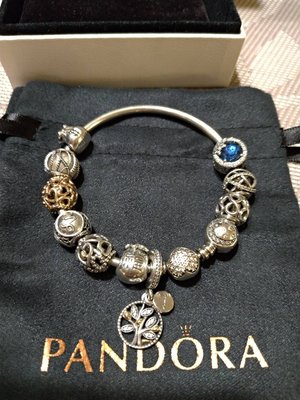 正品 Pandora手環 潘朵拉銀飾 正品串珠手環 銀手鍊 手珠 銀手環 (九成新半價出售)