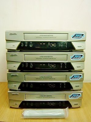 @小劉二手家電】內部少用的SAMPO VHS放影機,VC-1150型,支援三倍錄影的影帶播放,送聲音分接頭,含萬用遙控器