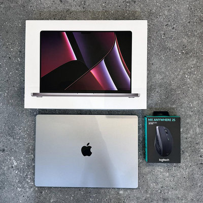 (送羅技MX滑鼠)Apple 16吋 M2 Pro MacBook Pro 16G 1TB 太空灰 美式鍵盤 狀態絕佳