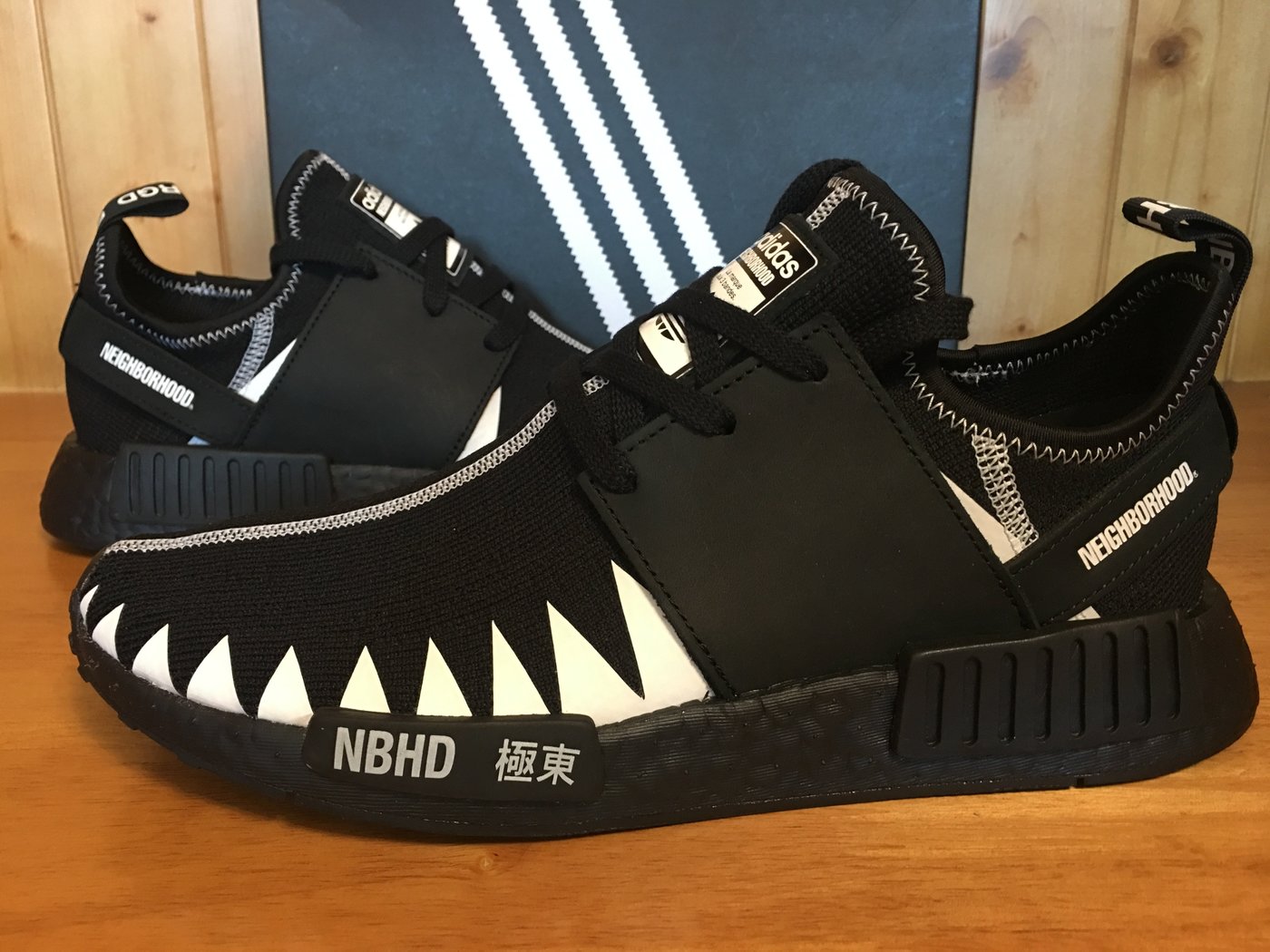 H-Sneaker】全新ADIDAS NMD R1 X NEIGHBORHOOD 極東黑齒男女鞋DA8835