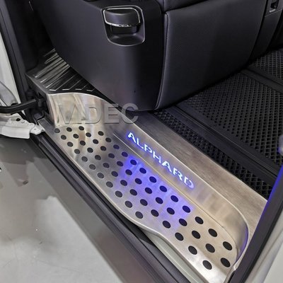 巨城汽車精品 豐田 TOYOTA 18-22 ALPHARD 專用 LED 全包式 門檻 迎賓踏板 新竹威德